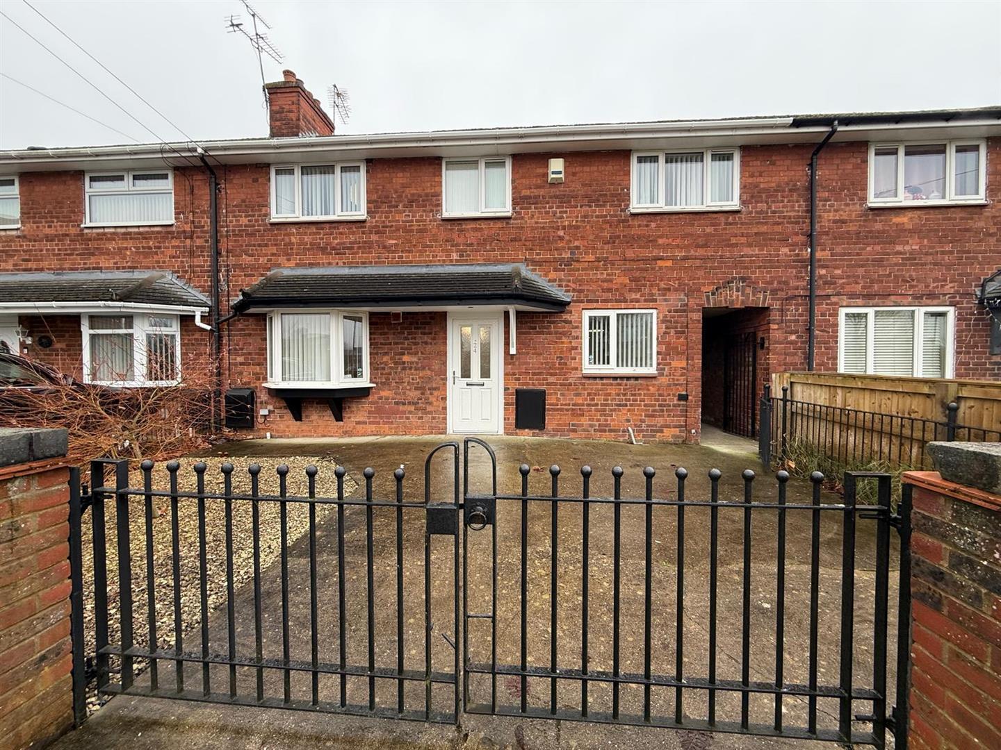 24 Preston Road, Hull, 24, HU9 3RS